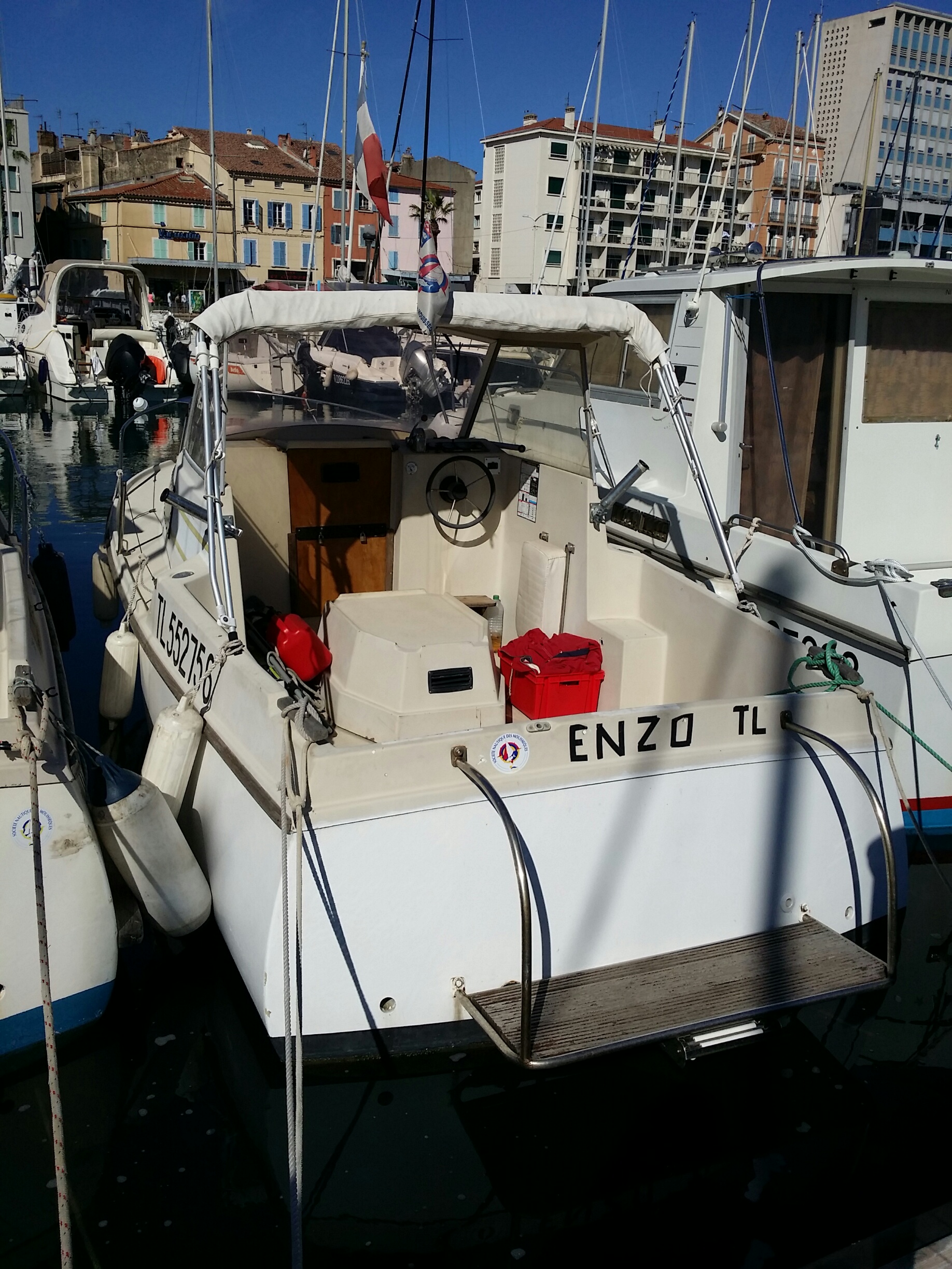 slider 1 Beneteau Antares 600